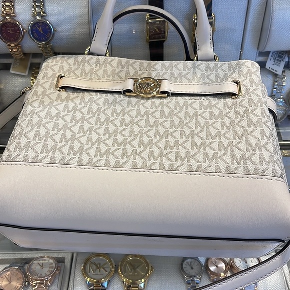 Michael Kors Reed Sm Belted Logo Satchel Crossbody CZ Bag Purse
Lt Cream Multi - Picture 8 of 16